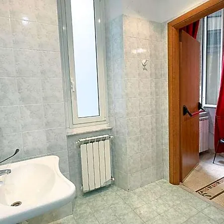 Nautilus Hotel 2*
